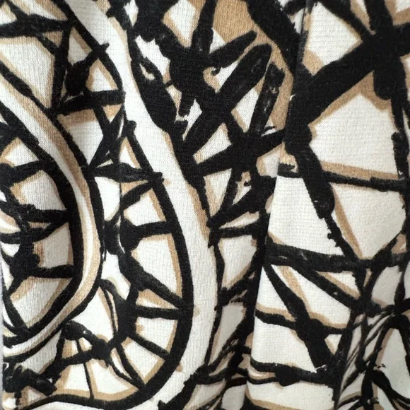 MaxMara Black and White Sheath Dress WITH BOX. Peter Pan Collar. Size 44 US 10. - Picture 11 of 17